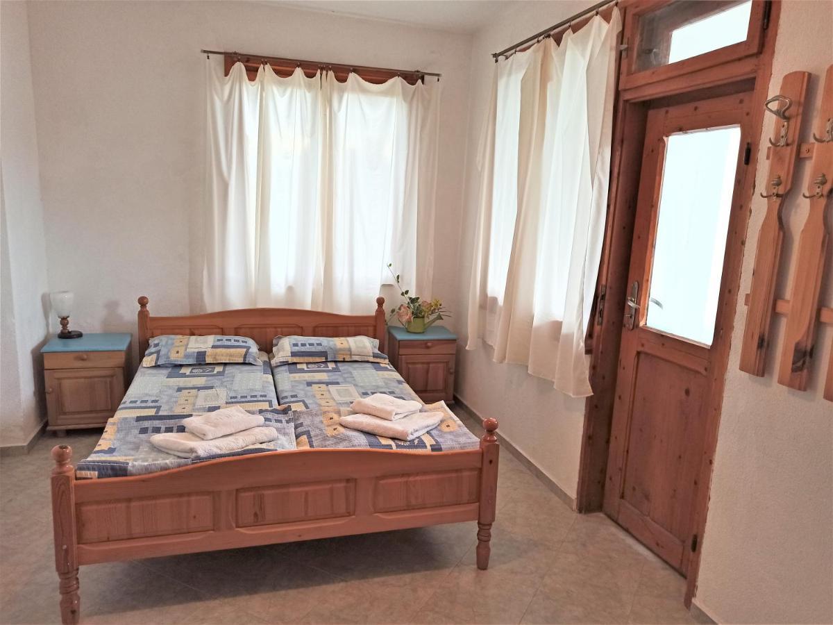 Room For Two In House Of Relax อัคโตโปล ภายนอก รูปภาพ